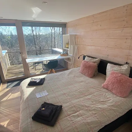 Bed & Breakfast Perchees 3*