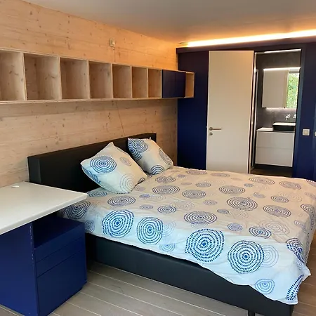 Perchees Nocleg ze śniadaniem 3*